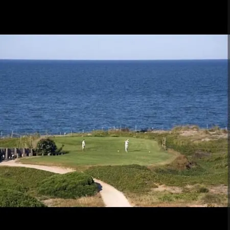 Casa Con Piscina Junto Al Mar *